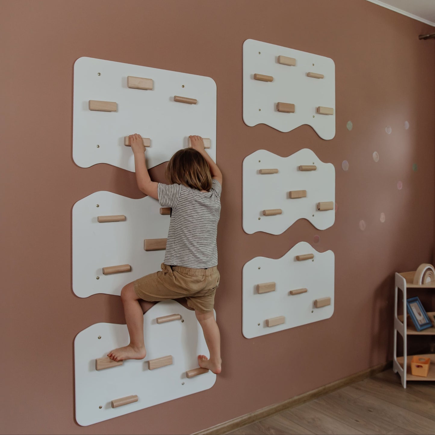 Indoor Rock Wall with Cloud-Shaped Panels & Wooden Climbing Holds for Kids 3-10