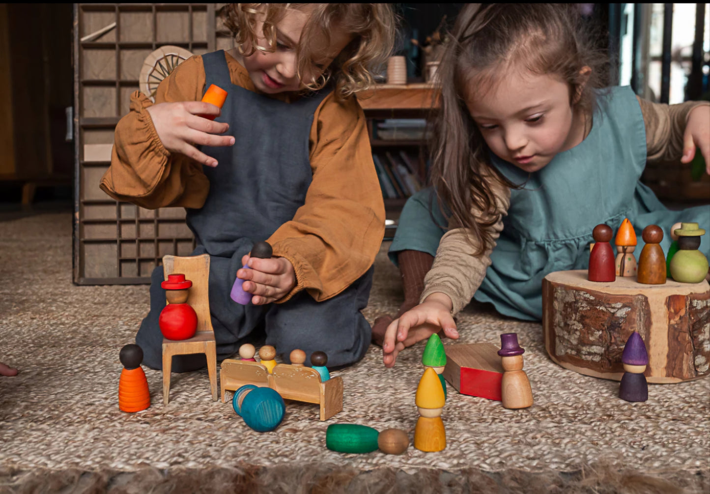 12 Pcs Stained Wooden Peg Dolls Set