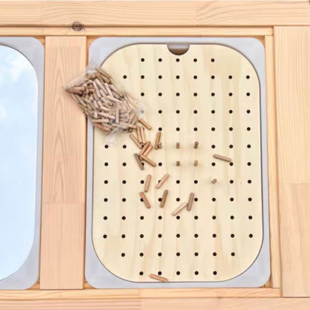 **Pre-order (Ships in 3-4 Weeks)**FLISAT Sensory Bin Insert Activity Board