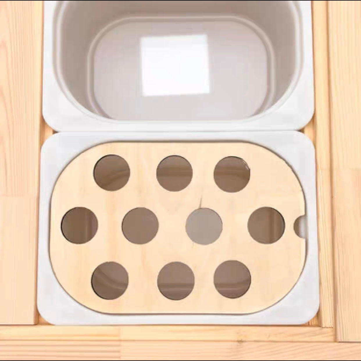 **Pre-order (Ships in 3-4 Weeks)**FLISAT Sensory Bin Insert Activity Board
