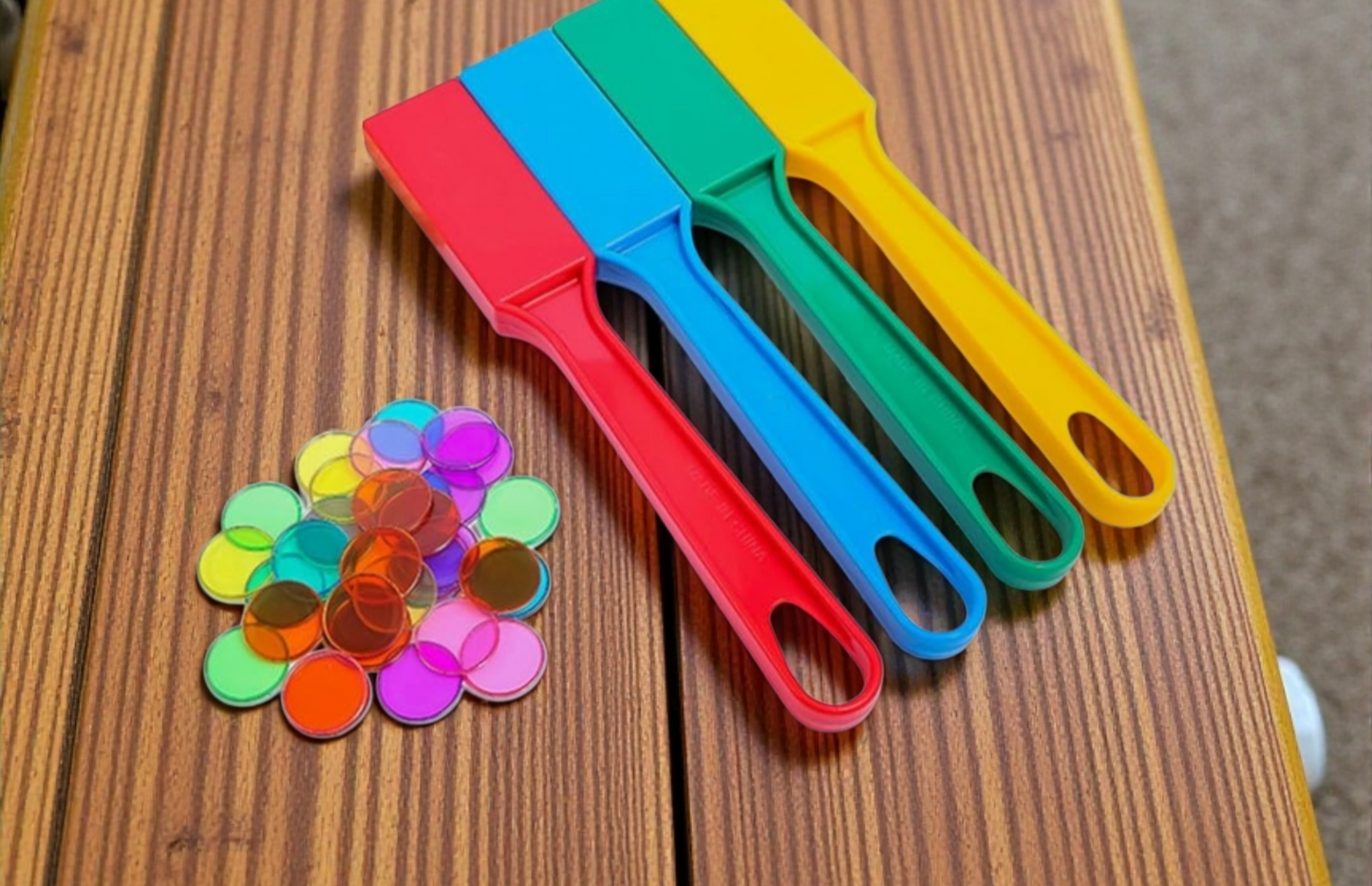 🌈 Magnetic Bingo Chips (150) Set with Wand, Wooden Tray & Screw Top Container