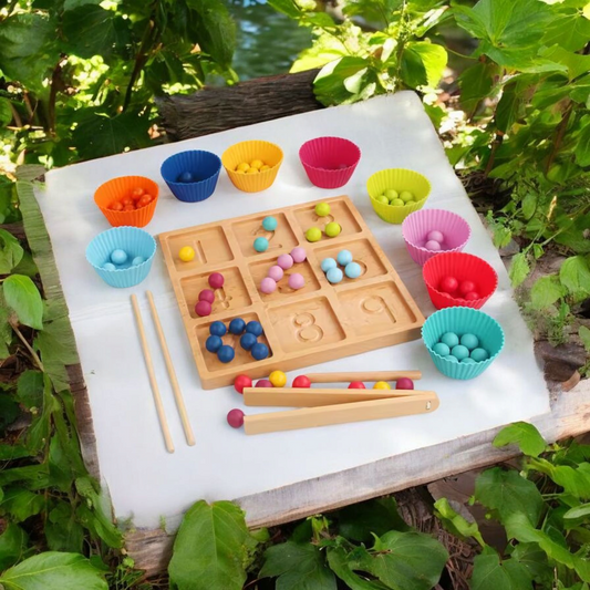 Montessori Wooden Counting Board – 123 Number Tray with Color Sorting Balls